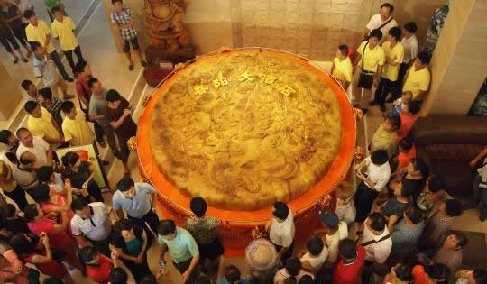 海南に2.64トンの巨大な「月餅」